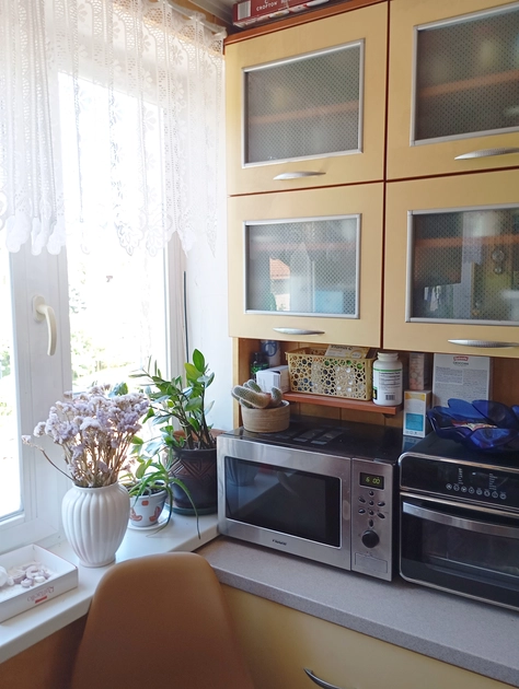  Parduodamas šiltas jaukus butas miesto centre||Rekonstrukcijos išplėstas 2 kambarių butas su baldais||Pamėgaukite komfortą: didelė virtuvė ir erdvus vonios kambarys||Tarp mieste esančių mažų butų placiau 10 butų name||Automobilio stovėjimo ir sandėliavimo galimybės kaimynystėje