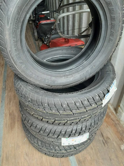  Padangos 275/40/R20 Naujos – Skambinkite dabar!