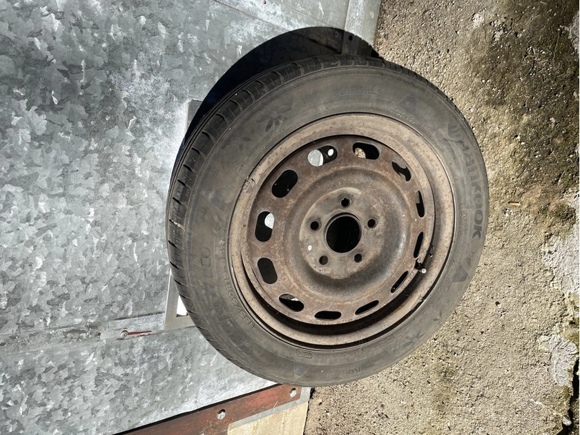  4 naujos padangos – tik 15€ už vnt.