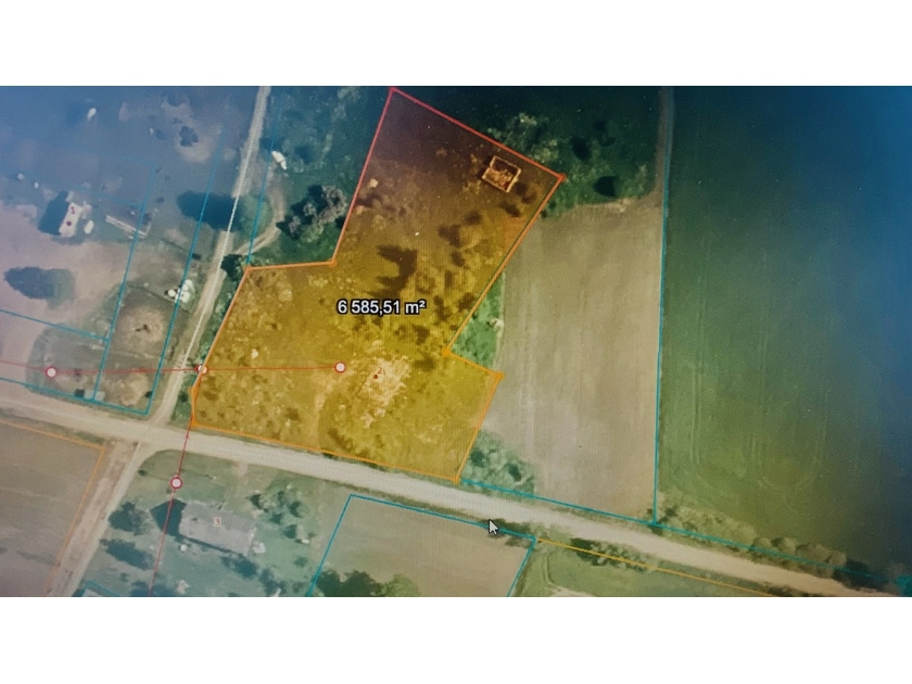  65 arų sklypas su pamatais Kalnujų km.