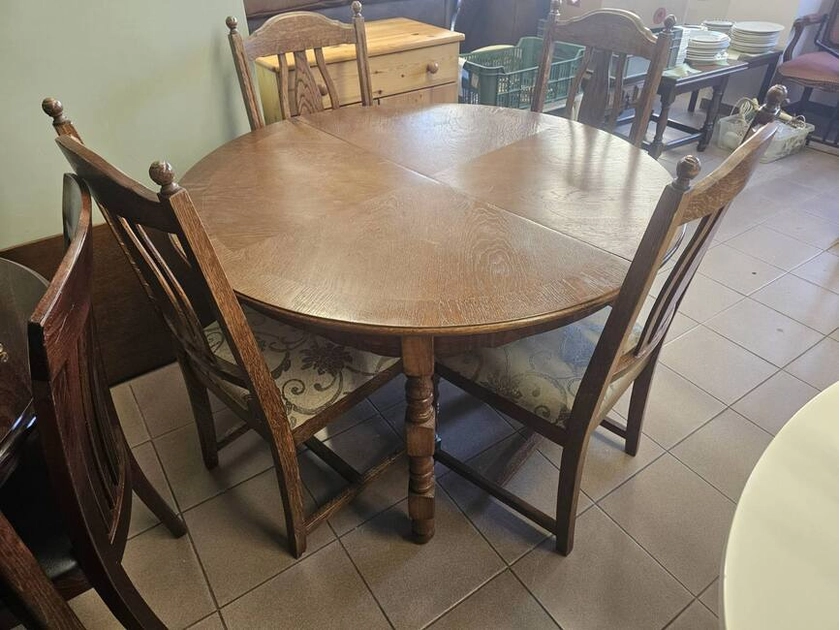  Natūralus medis – puikus stalo komplektas už 349€!