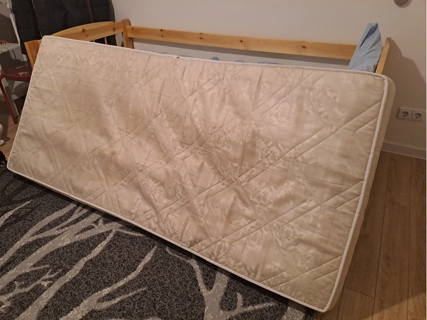  Atiduodu nemokamai vaiko čiužinį 200x90 cm