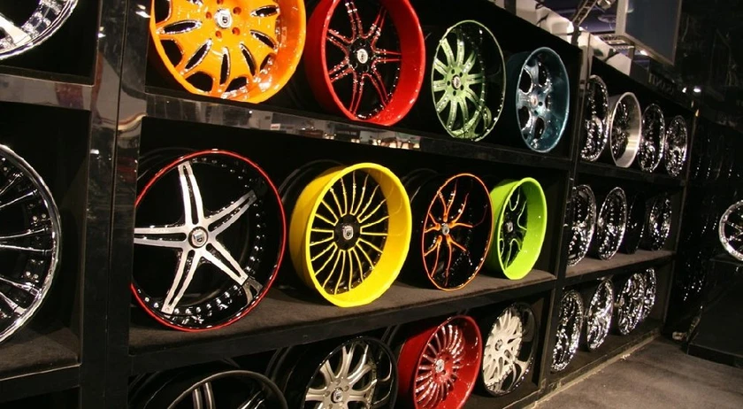  Didelis RATŲ pasirinkimas kiekvienam automobiliui!