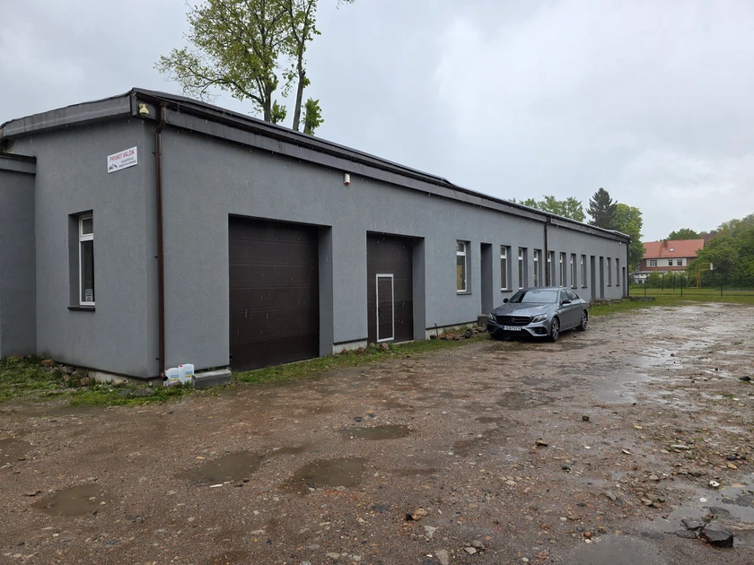  Garažo patalpų nuoma miesto centre – 140 m² erdvės