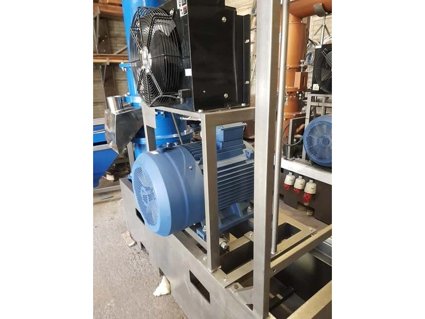 Granuliatorius su galingu varikliu iki 45 kW