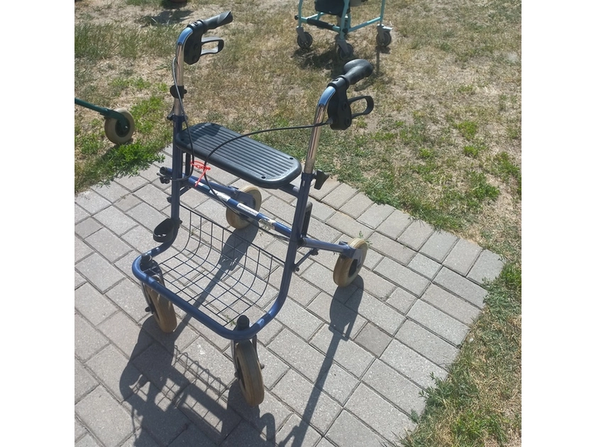  Išbandyk vaikštynes suaugusiems – tik 1vnt.