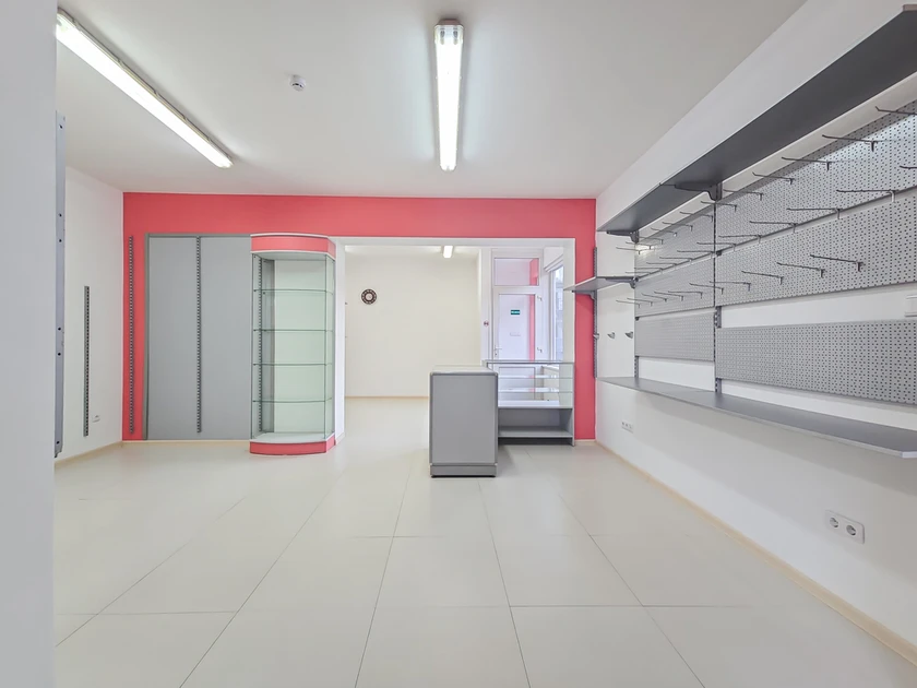 Išnuomojamos patalpos verslui Šilutės centre - 45.40 kv.m.
