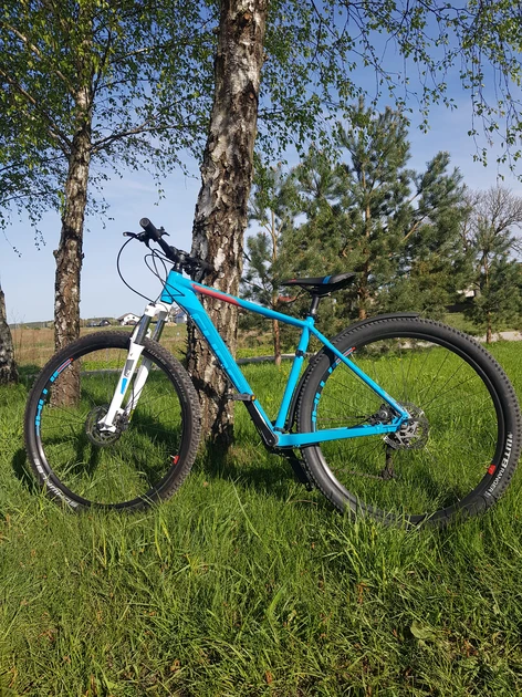  Kalnų dviratis CUBE - 10 pavarų, 29 colių nuotykiai!
