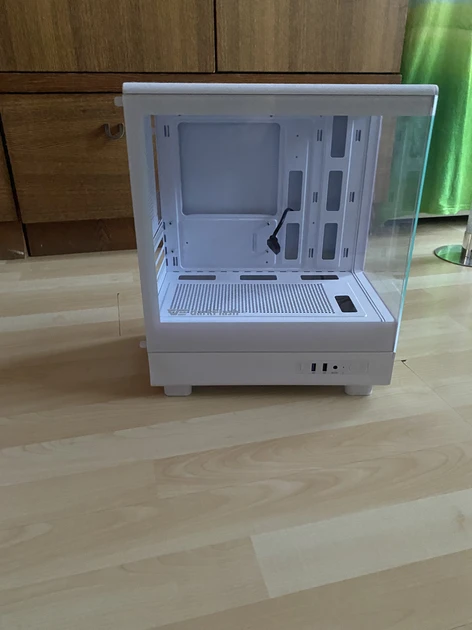  Korpusas darkflash DB330M už 15€ su 2 RGB ventiliatoriais