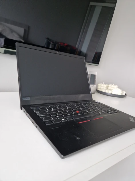  Lenovo E14 G1: Galingas I3 procesorius ir 8GB RAM