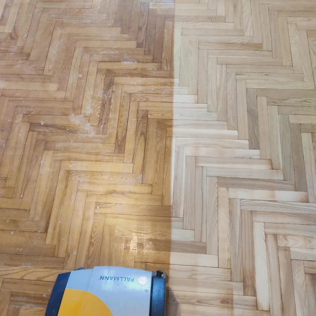  Atgaivinkite medines grindis ir laiptus su profesionaliais šlifavimo ir lakavimo darbais!