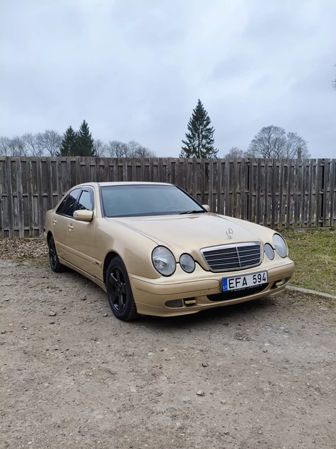  Tvarkingas Mercedes Benz E220 - puikus pasirinkimas!