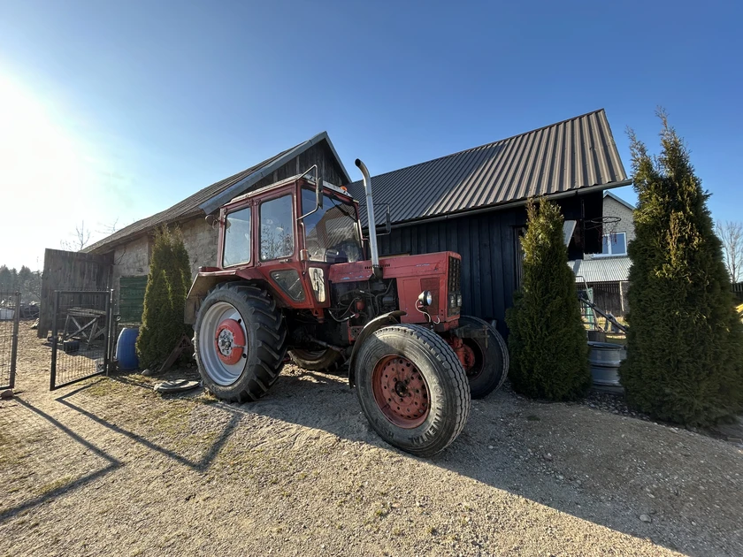  Mtz 82 turbo: Tvarkingas ir galingas traktorius jau laukia jūsų!