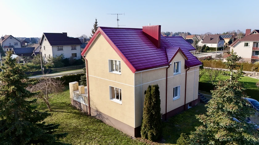  Namas su 2 aukštais ir dideliu sklypu – užtikrinkite savo komfortą!