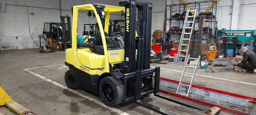  Naudotas šakinis krautuvas Hyster H3.0FT – galingas ir patikimas sprendimas!