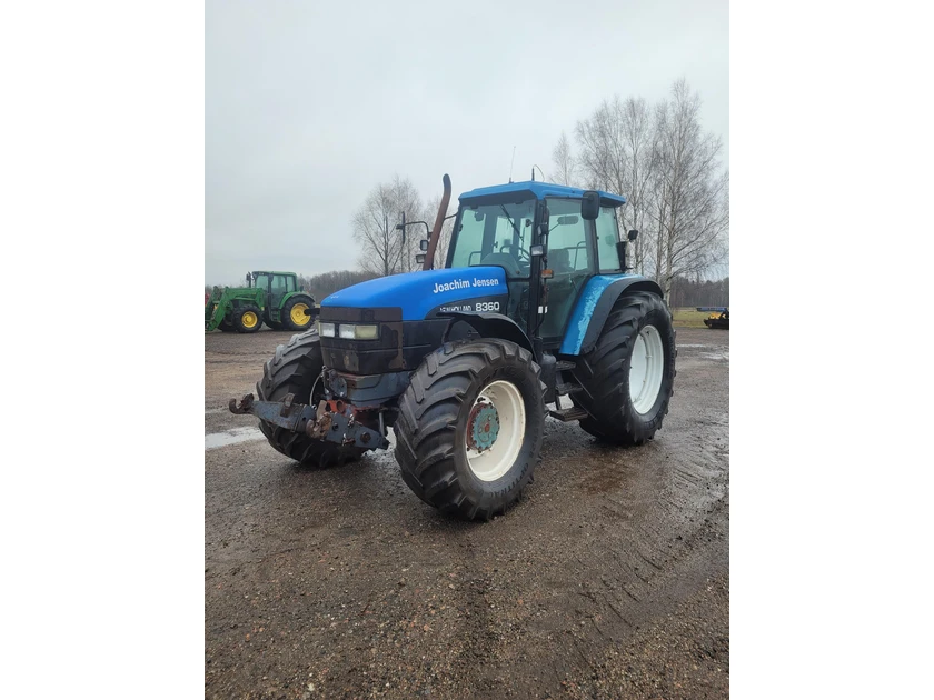  2001 m. New Holland 8360 – 12 000 moto val., puiki būklė!