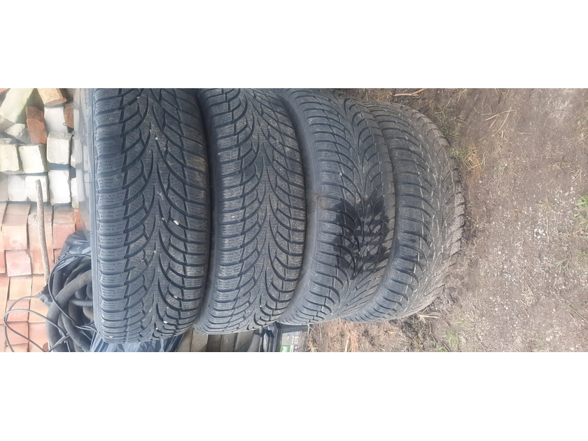  Ratlankiai R15 su naujom padangom – tik 90€!
