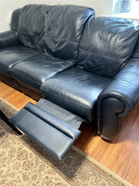  Odinė sofa su reglaineriais: patogumas ir stilius