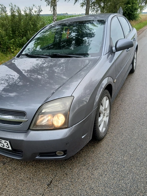 Opel vectra 2005m hečbekas, benzinas, mažai rida, techniškai gera, sveiki stiklai, kondicionierius veikia