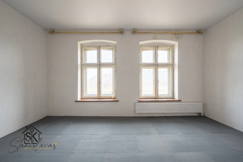  2 KAMBARIŲ BUTAS ŠILUTĖJE – ISTORINIS ŽAVESYS