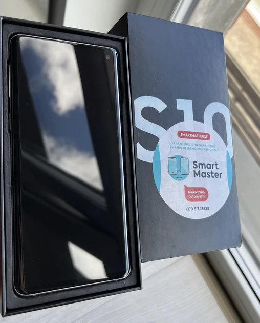  Samsung Galaxy S10 – geros būklės su priedais!
