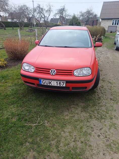  Parduodu 4 Golfą: puikus hečbekas su žema kaina!