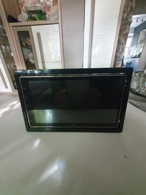  Automagnetolės JVC KW-M745DBT – modernus pasirinkimas už 80 €
