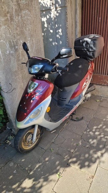  Motoroleris Qingqi QM50QT-6s su automatinė pavarų dėže iki 2026 m