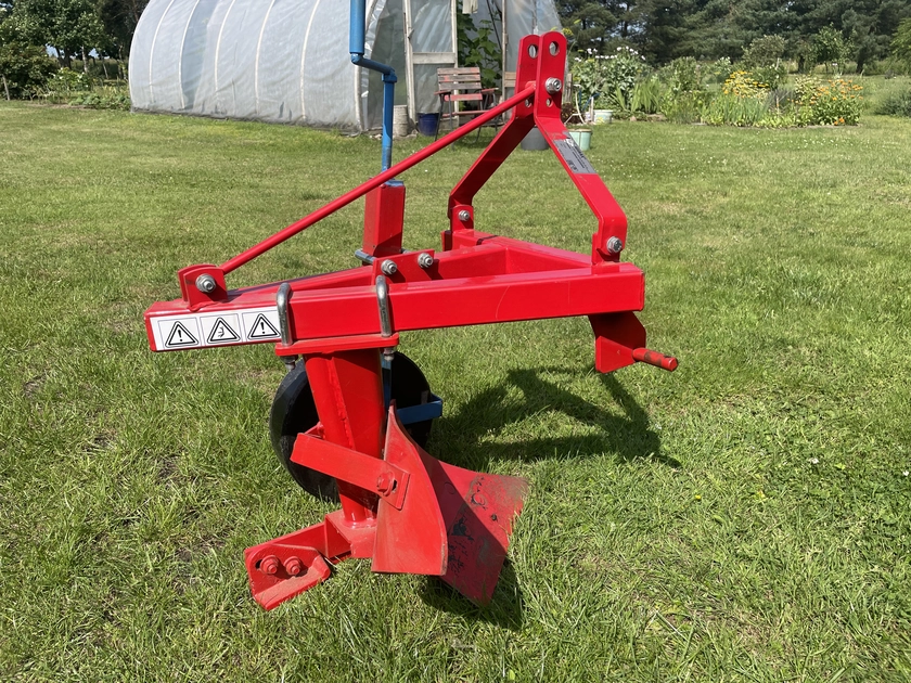  Plūgas mini traktoriukui – naujas, patikimas ir pigus už 250€