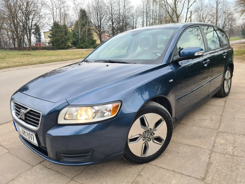 Parduodu Volvo V50: patikimas universalas su 1,6 dyzeliu