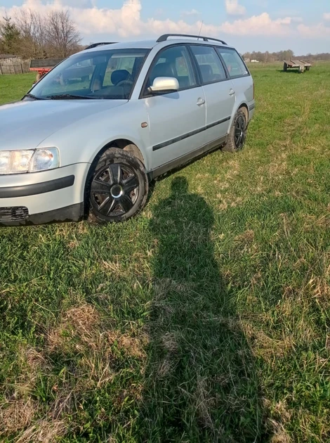  VW Passat 1,6 - Dujomis ir benzinu važiuojantis!