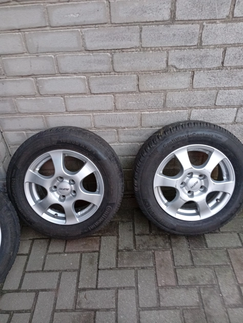  Ratai R16 su padangomis – tinkami naudoti ir patikimi||Tvarkingi Ratai R16 su padangomis – kokybė ir patikimumas naudotame modelyje