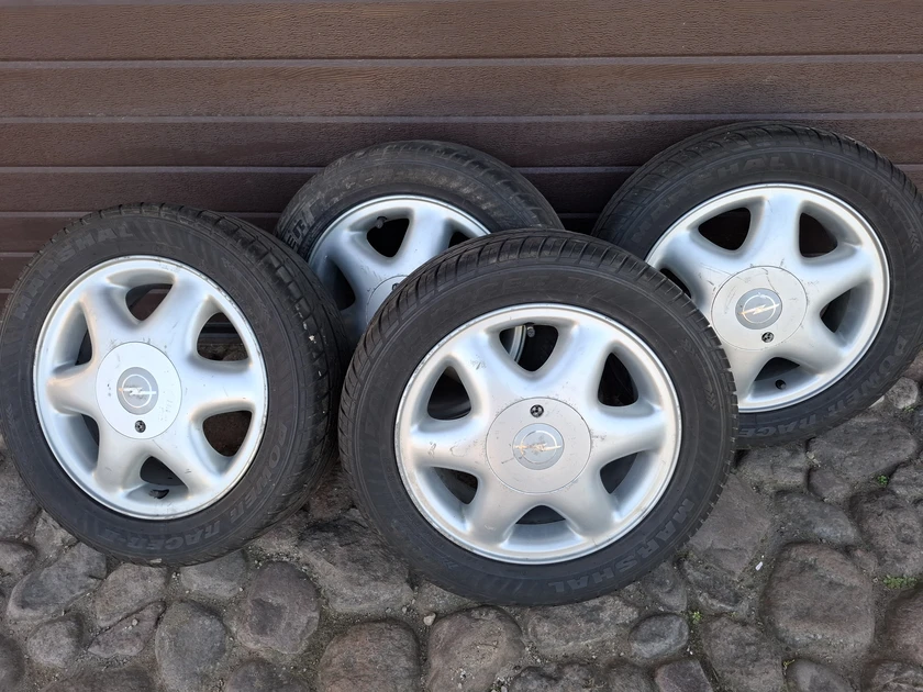  Opel ratlankiai R15 - puiki kaina ir atnaujinimas jūsų automobiliui!