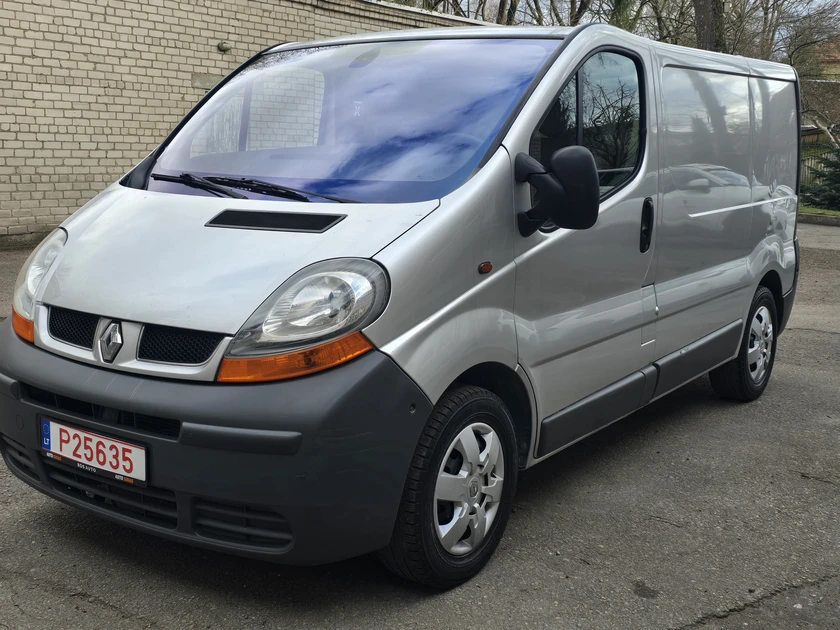  Renault Trafic išsimokėtinai – įmoka tik 35€/mėn!