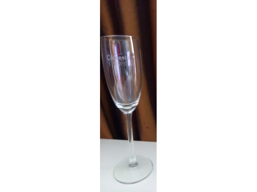  Codorniu šampano taurės – tik 2 €!