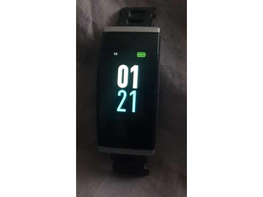  Aktyvumo matuoklis su širdies ritmo fiksavimu – tik 10€!