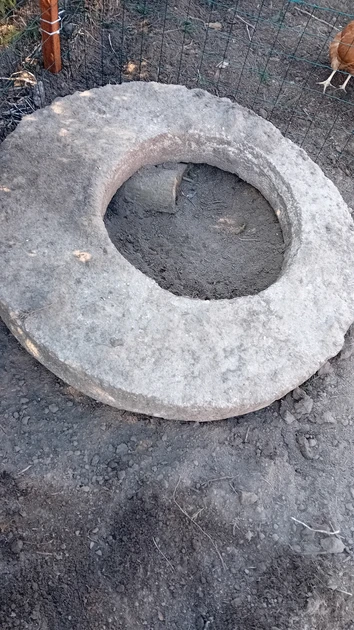  Dovanokite sau saugumo jausmą su gelžbetoniniu šulinio dangčiu!