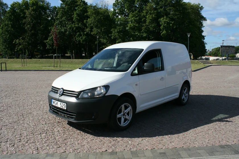  Volkswagen Caddy: patikimas komercinis automobilis su privalumais