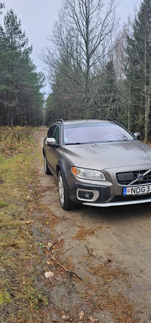  Volvo XC70 - Patikimas universalas su dyzeliniu varikliu!