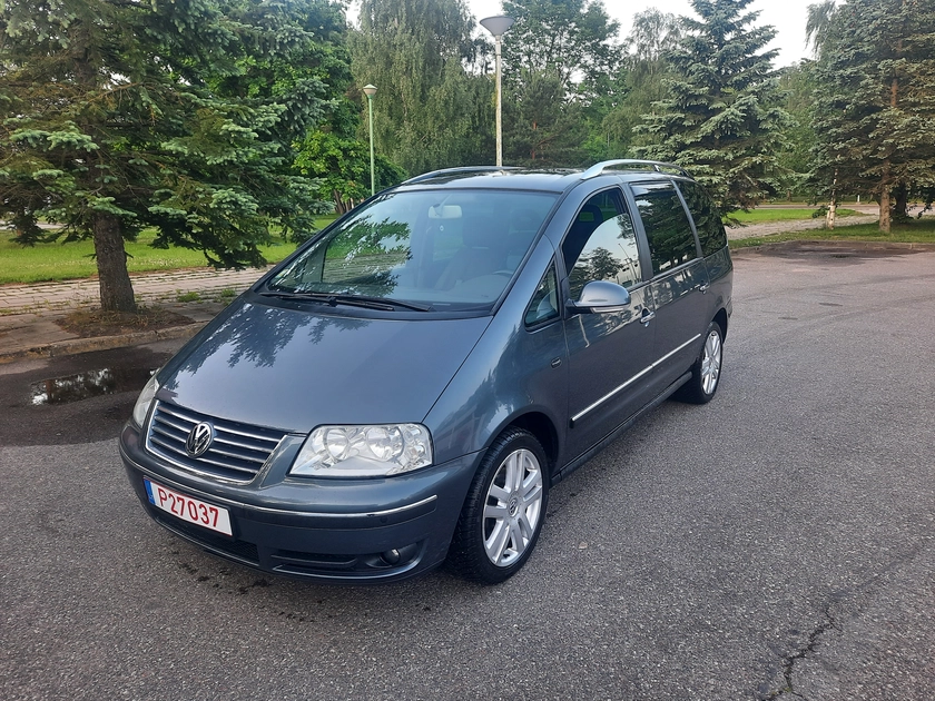  Vokietijos Wv Sharan 06m 2,0tdi ekonomiškas ir tvarkingas su 7 vietomis