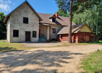 1 aukštas su mansarda, plytų sienos