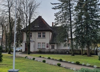2 atskiri įėjimai, 5,6 a žemės – 126000 Eur