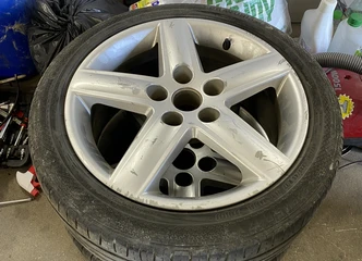 R17 Audi ratlankiai su padangomis – tik 160 €!