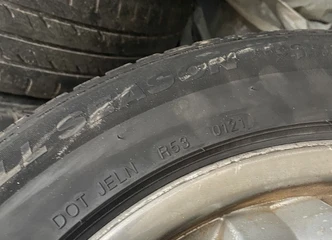 Pirkite R17 Volkswagen ratlankius su vasarinėmis padangomis