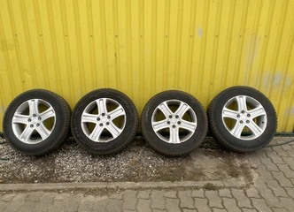 5x114.3 R17 padangos su puikia būkle - tik 200 €!