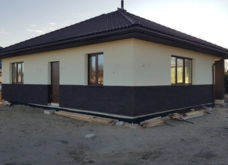 80 m² namas, 7 a. sklypas – ideali erdvė!