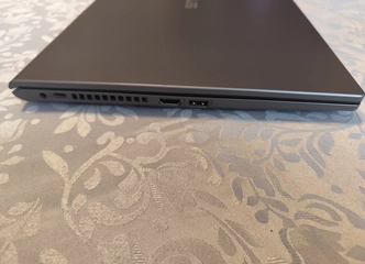 Patikimas Asus X515F kompiuteris su 8 GB RAM ir 256 GB SSD, naujausia Windows 11 pro versija ||