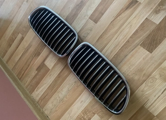Parduodu BMW F10 priekines groteles – puiki būklė