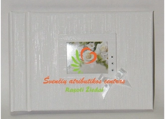 Atraskite unikalius albumus Rasoti Žiedai Klaipėdoje