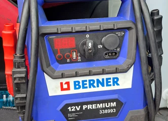 Automobilio užvedimo busteris - greitas sprendimas!